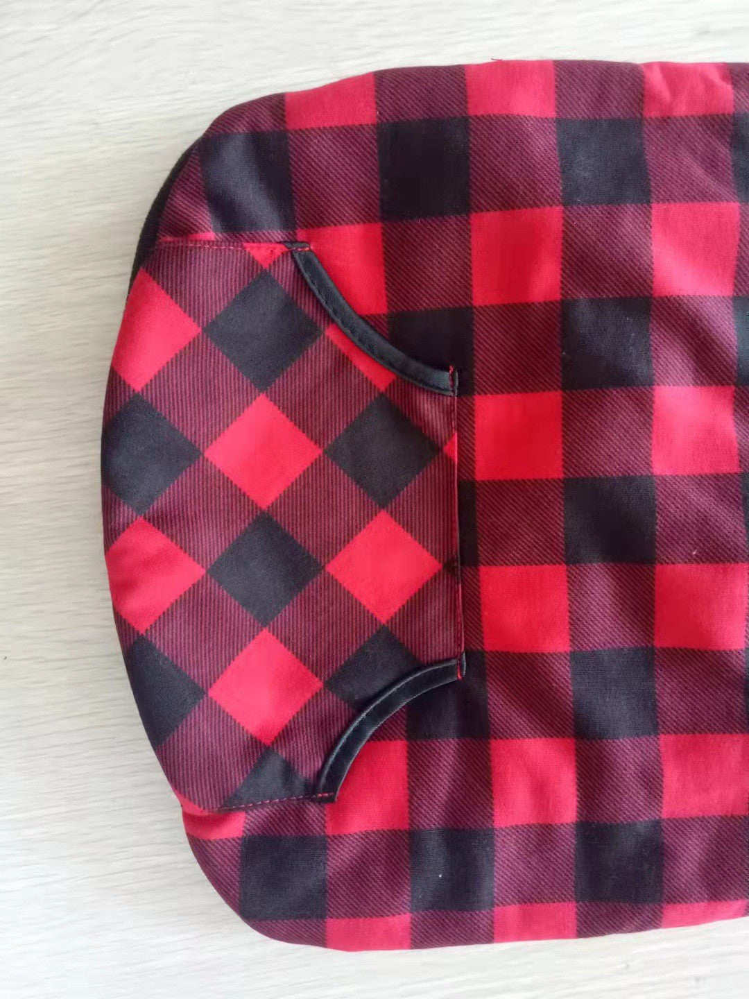 KFX-5308733 Thickened Black and Red Plaid Dog Sweatshirt for Cold Weather, S-XXL Sizes