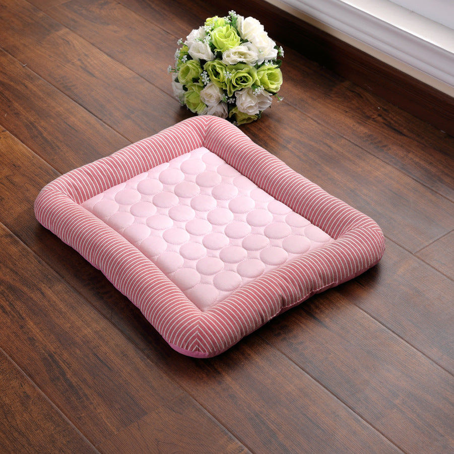 KFX-5319229 Cooling Pet Mat for Dogs and Cats, Comfortable and Lightweight, Oxford Fabric with Quick-Dry Sponge Filling, Machine Washable