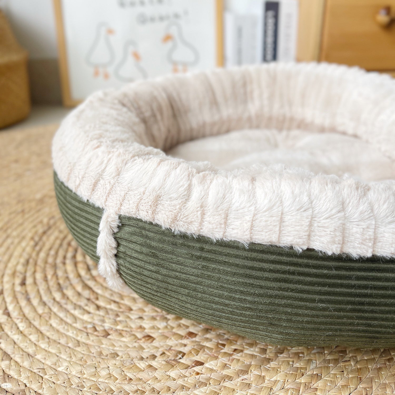 KFX-5334717 Cozy Plush Dog and Cat Mat for Autumn and Winter, Round Nest Design