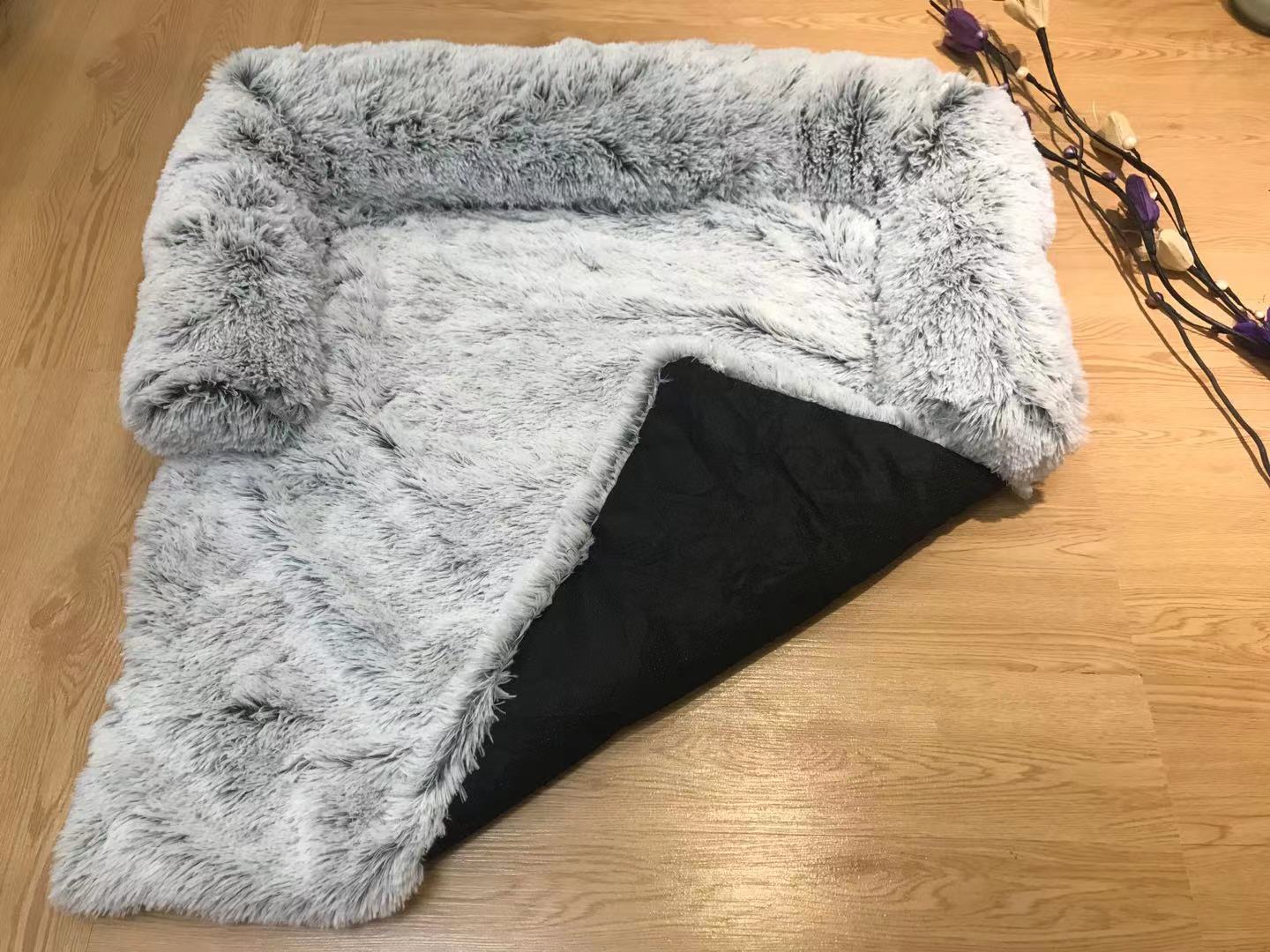 KFX-5394493 Removable and Washable Plush Cotton Pet Nest with Gradient Gray and Leather Powder Options