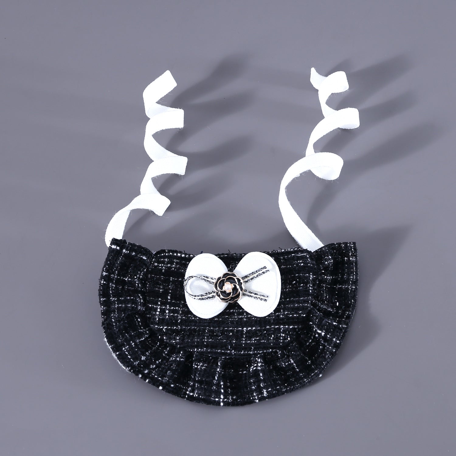 KFX-5401021 Monochrome Flower Beret and Bow Bib Set - Hand-Painted Cotton Polyester for All Seasons