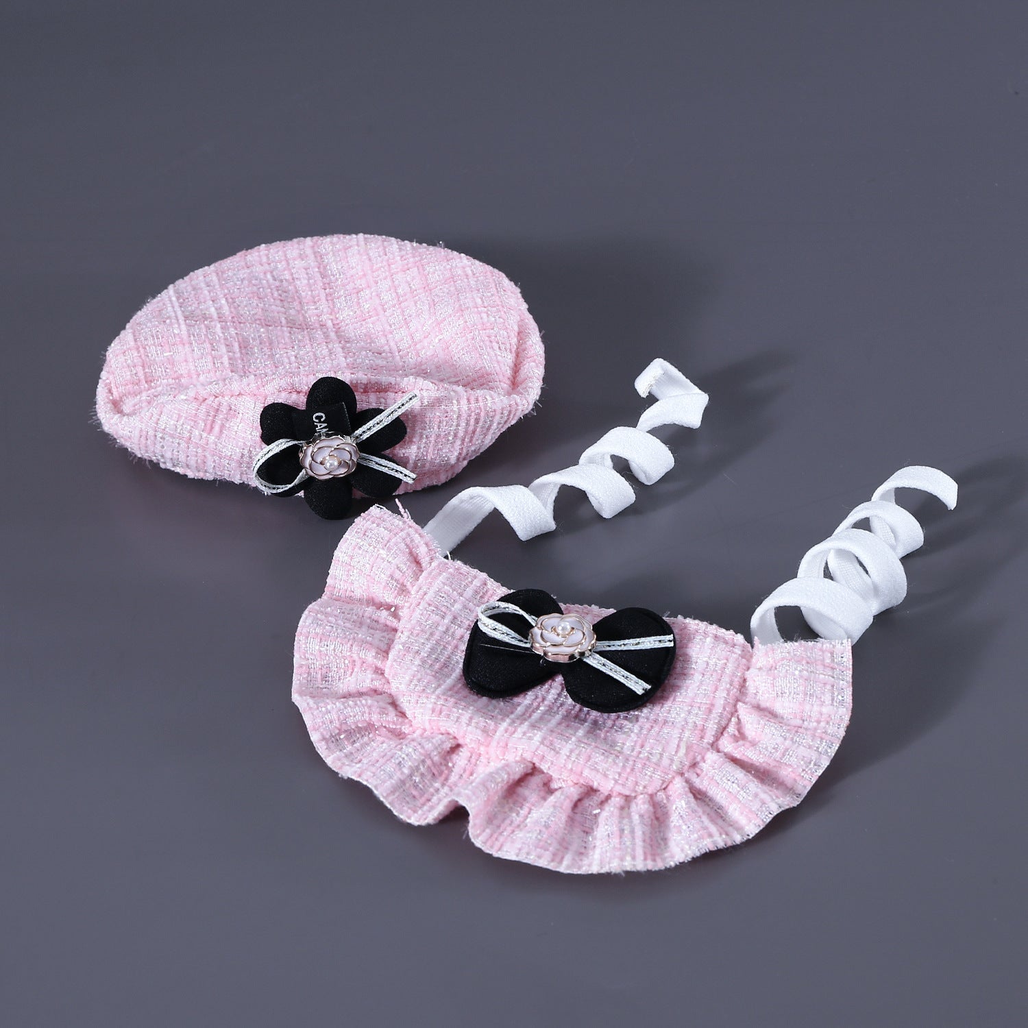 KFX-5401021 Monochrome Flower Beret and Bow Bib Set - Hand-Painted Cotton Polyester for All Seasons
