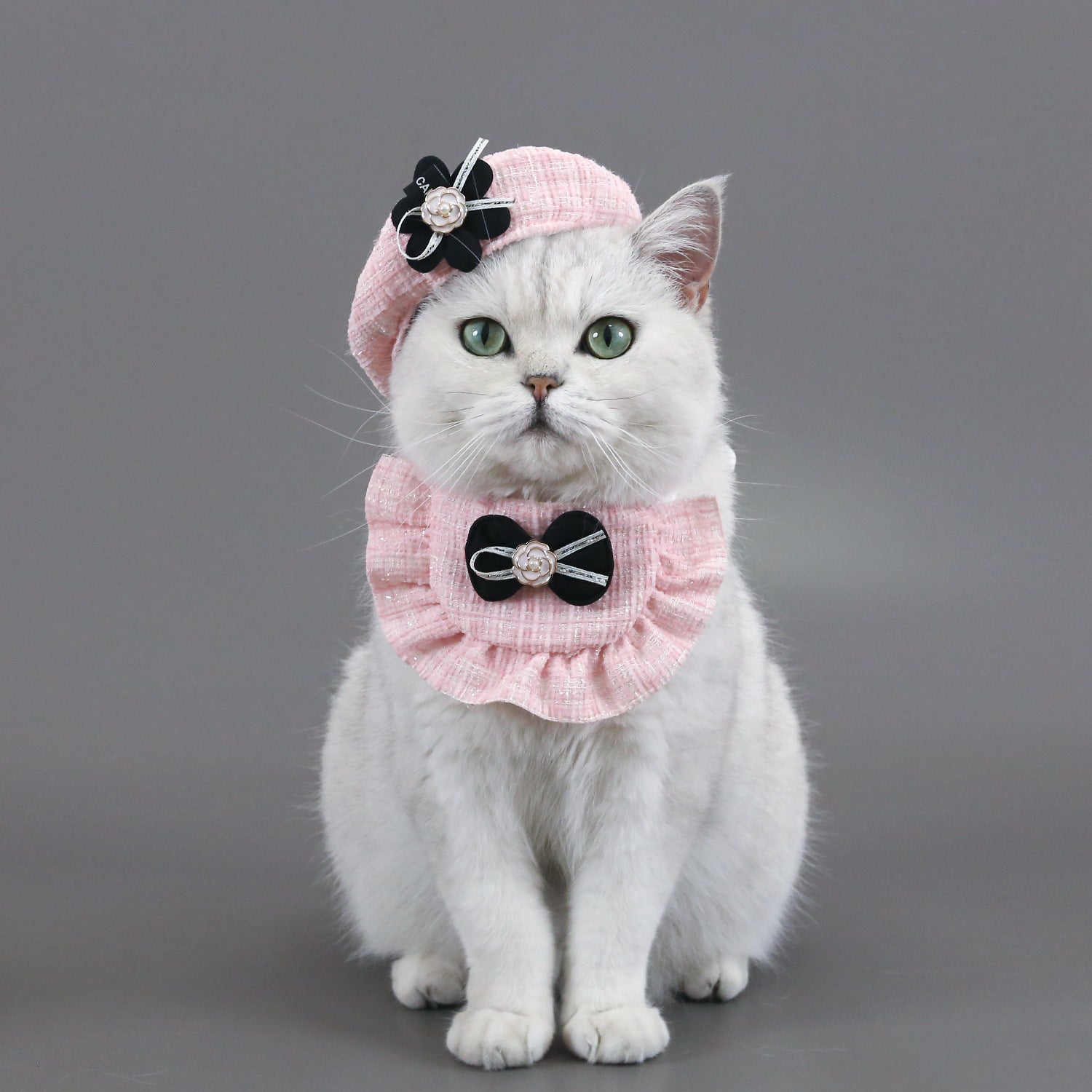 KFX-5401021 Monochrome Flower Beret and Bow Bib Set - Hand-Painted Cotton Polyester for All Seasons