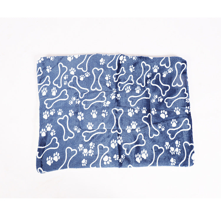 KFX-5408573 Pet Cartoon Winter Blanket - Thick, Warm Cloth in Fishbone and Bone Patterns, Sizes S to XL