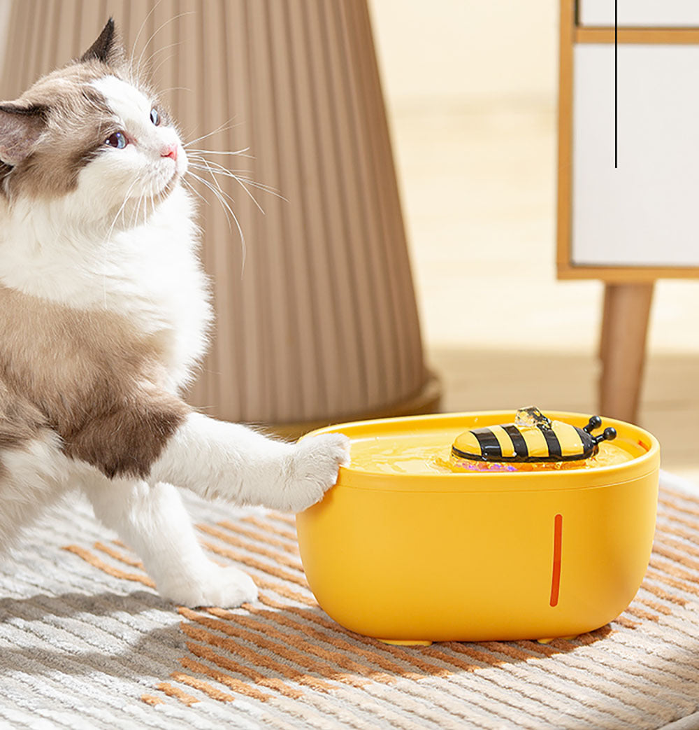 KFX-5474749 Automatic Cat and Dog Water Fountain with Filter, Silent Operation and Anti-Slip Base, Clean Water Dispenser with Observation Window