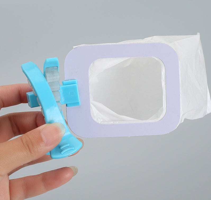 KFX-5525309 Portable Dog Toilet Clip with Eco-Friendly Material and Soft Rubber Ring - Lightweight Design for Easy Use