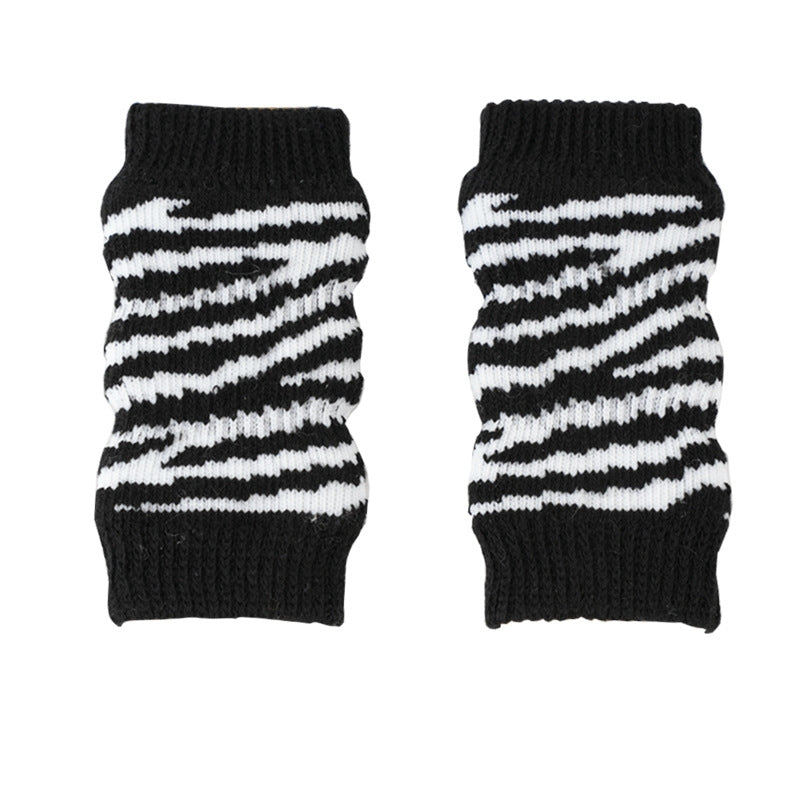 KFX-5545405 Pet Dog Knee Pads and Anti-Slip Socks for Dirt Protection – Cotton, Sizes S-XXL