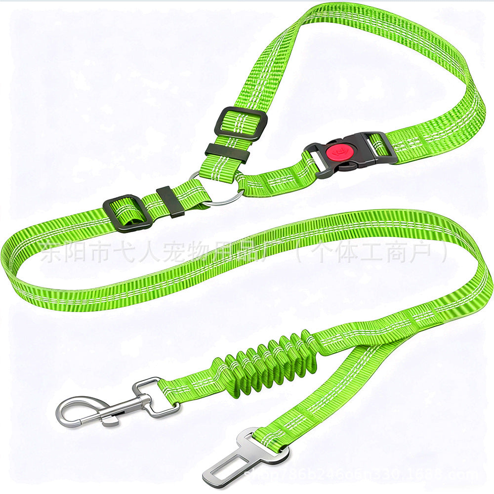 KFX-5581117 Retractable Dog Leash with Anti-Pull Car Seatbelt for Comfortable Walks