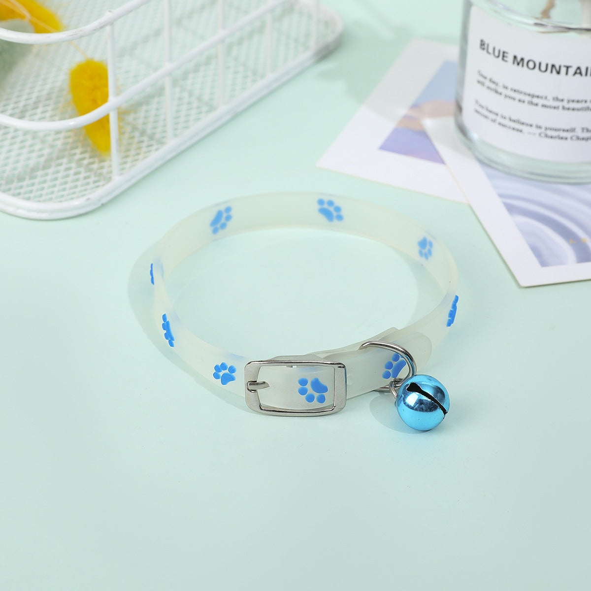 KFX-5693117 Fluorescent Silicone Cat Collar with Luminous Paw Prints in Multiple Colors