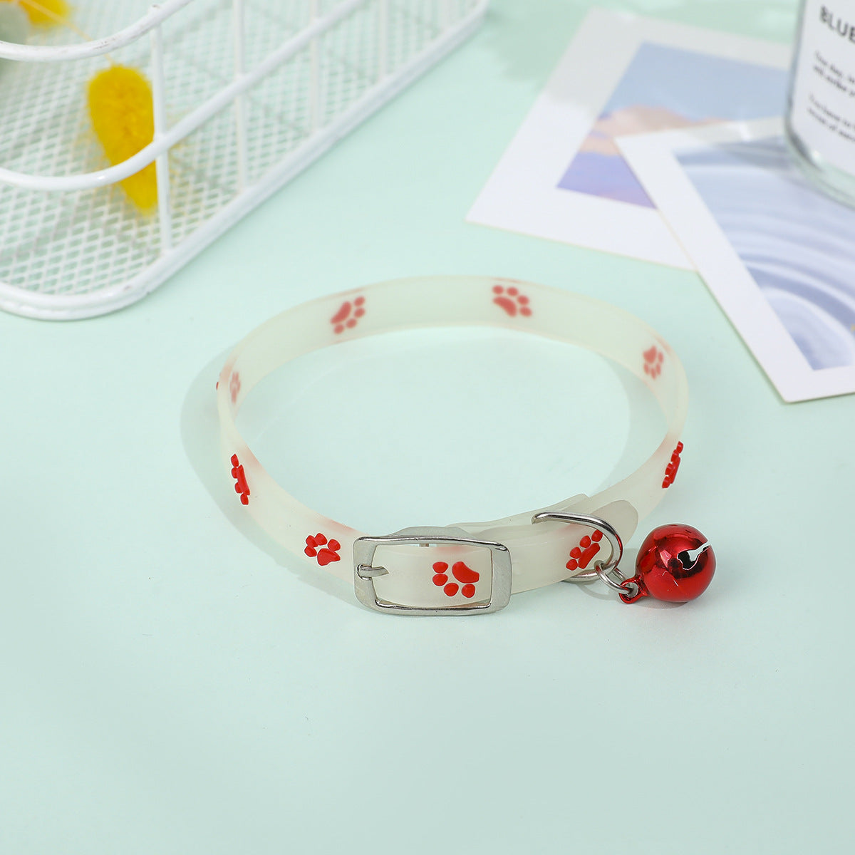 KFX-5693117 Fluorescent Silicone Cat Collar with Luminous Paw Prints in Multiple Colors