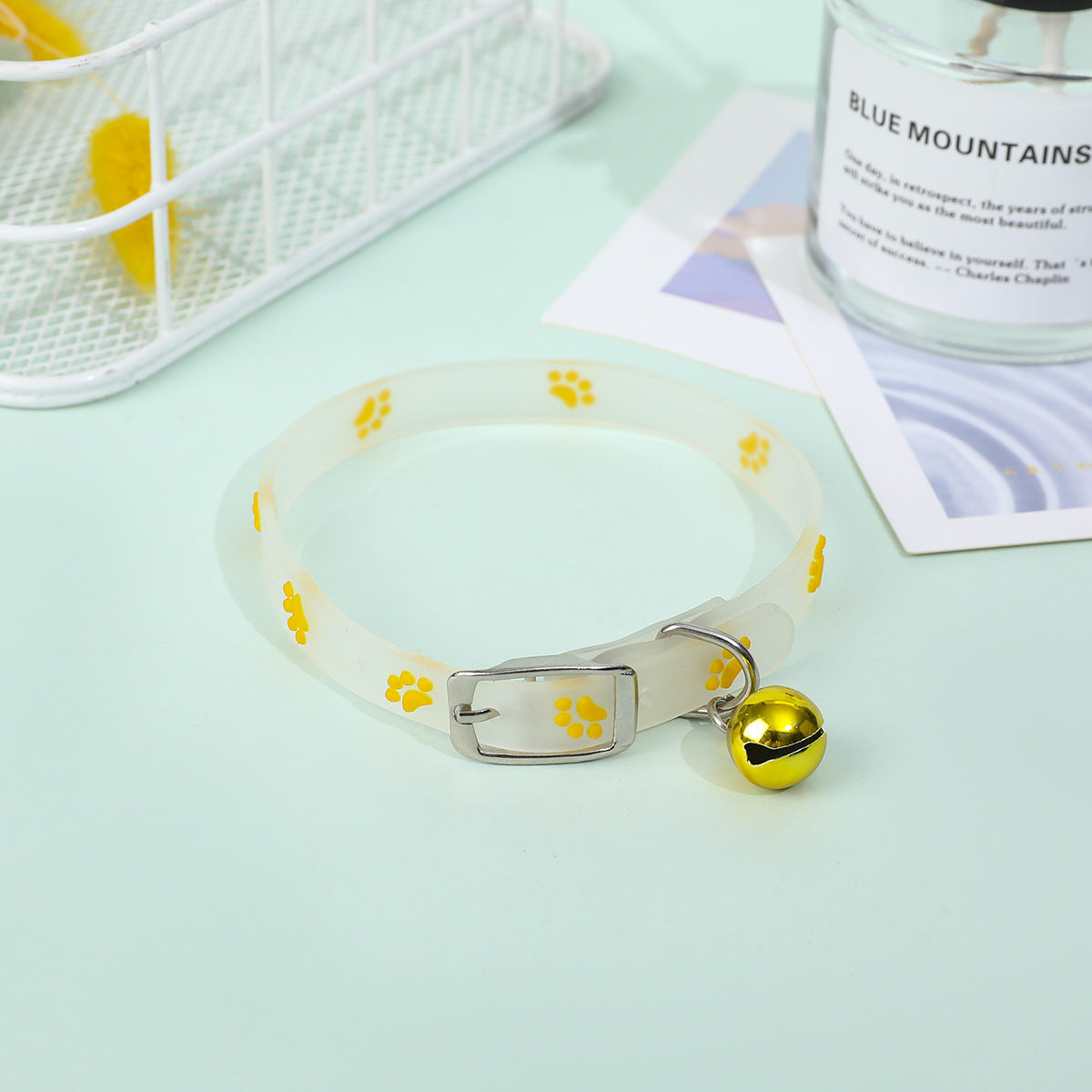 KFX-5693117 Fluorescent Silicone Cat Collar with Luminous Paw Prints in Multiple Colors