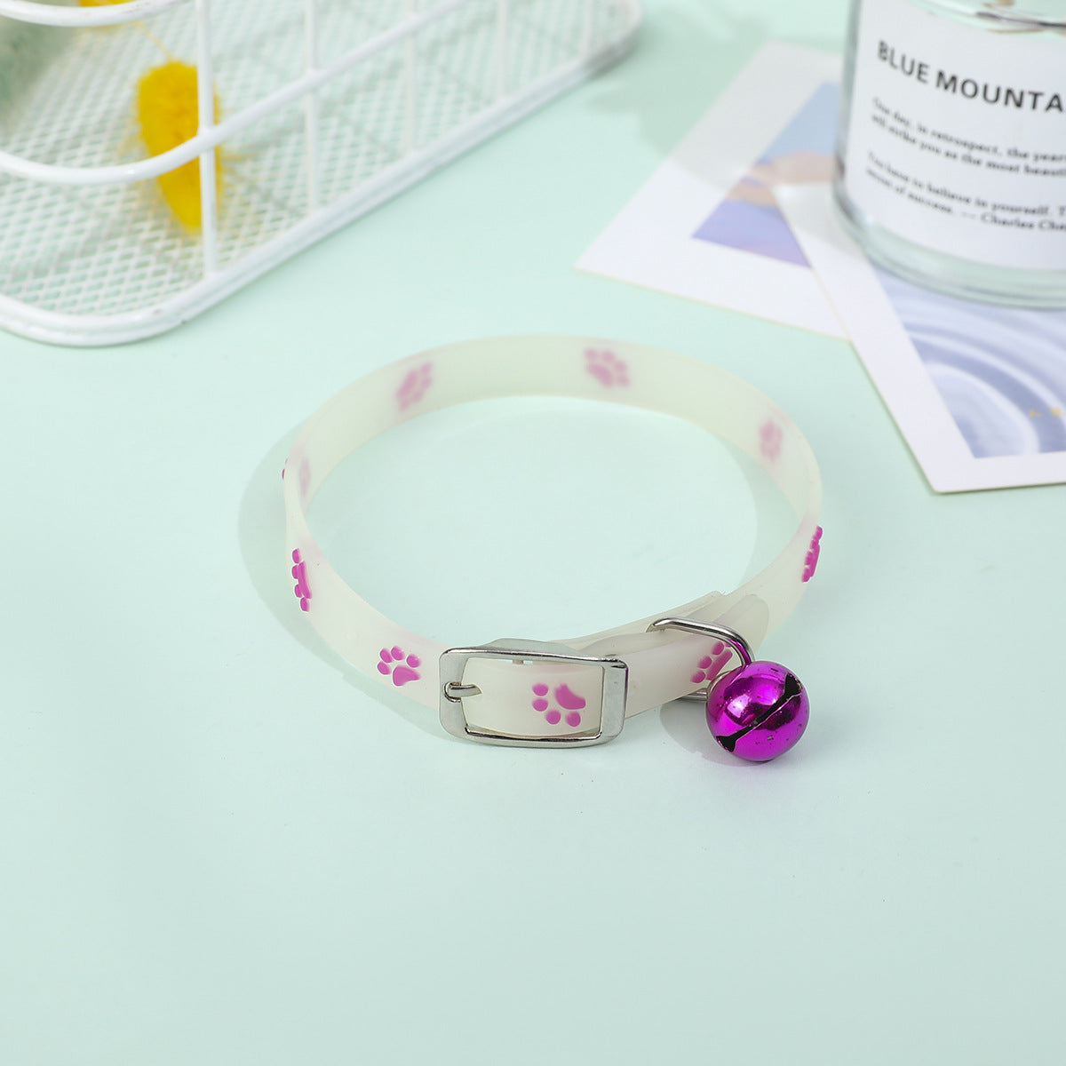 KFX-5693117 Fluorescent Silicone Cat Collar with Luminous Paw Prints in Multiple Colors