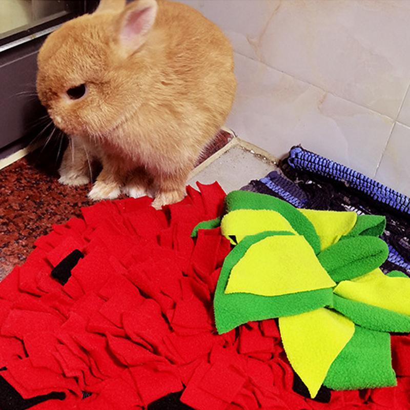 KFX-5715645 Interactive Sniffing Mat for Dogs, Cats, Rabbits - Slow Feeder with Fun Hiding Spots