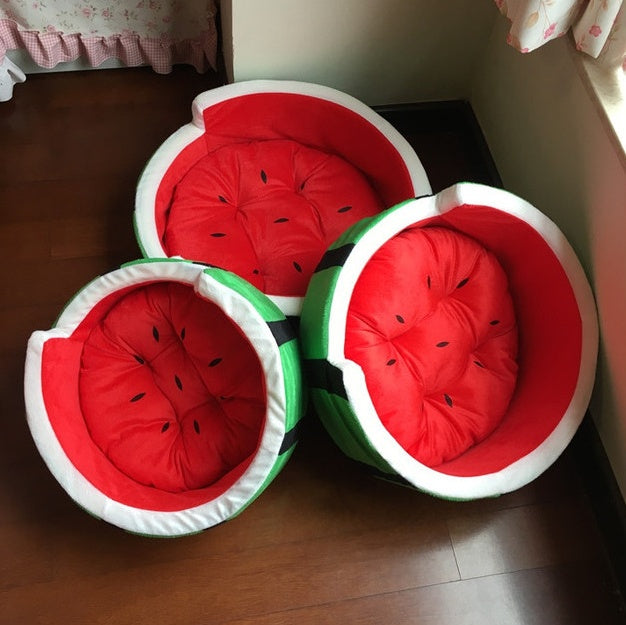 KFX-5722173 Cozy Watermelon Pet Bed for Small Dogs and Cats - Soft Shu Cotton Design for Autumn and Winter Comfort
