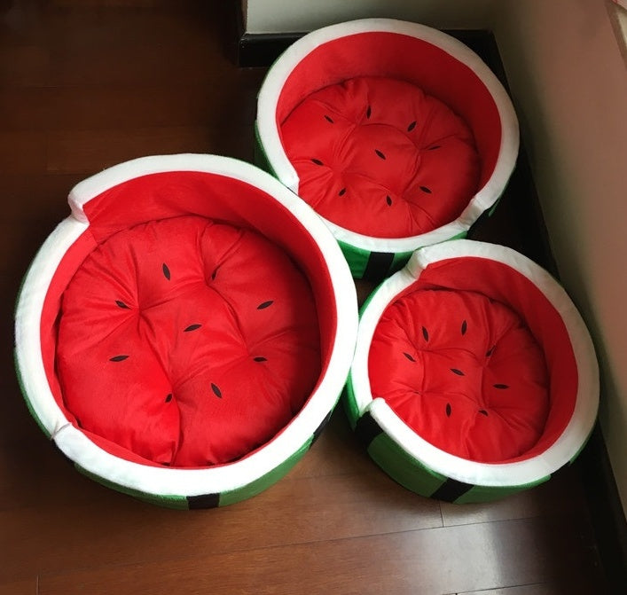 KFX-5722173 Cozy Watermelon Pet Bed for Small Dogs and Cats - Soft Shu Cotton Design for Autumn and Winter Comfort