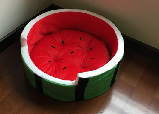 KFX-5722173 Cozy Watermelon Pet Bed for Small Dogs and Cats - Soft Shu Cotton Design for Autumn and Winter Comfort