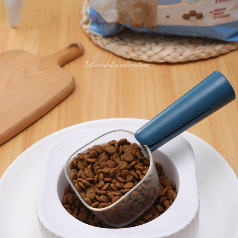 KFX-5727677 Transparent Pet Food Spoon with Measuring Scale for Cats and Dogs, Ideal for Accurate Feeding Measurement