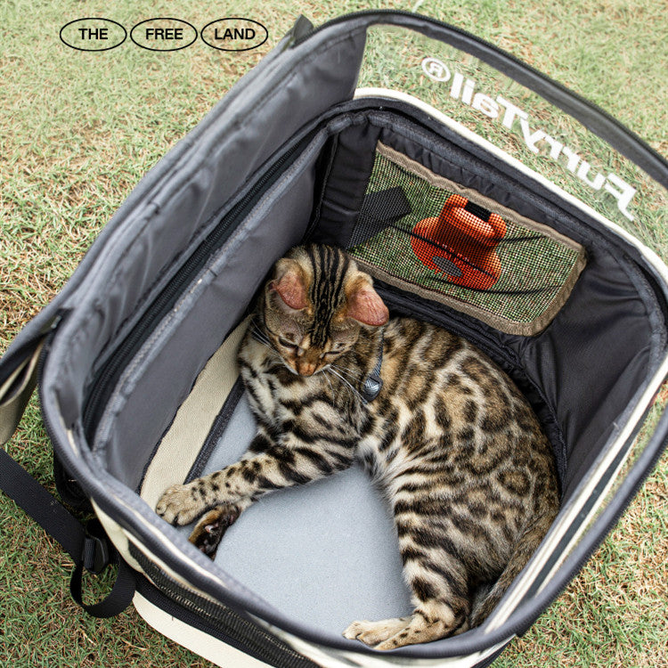 KFX-5739069 Large-Capacity Breathable Cat Backpack in Light Gold Khaki, Ideal for Cats and Small Pets