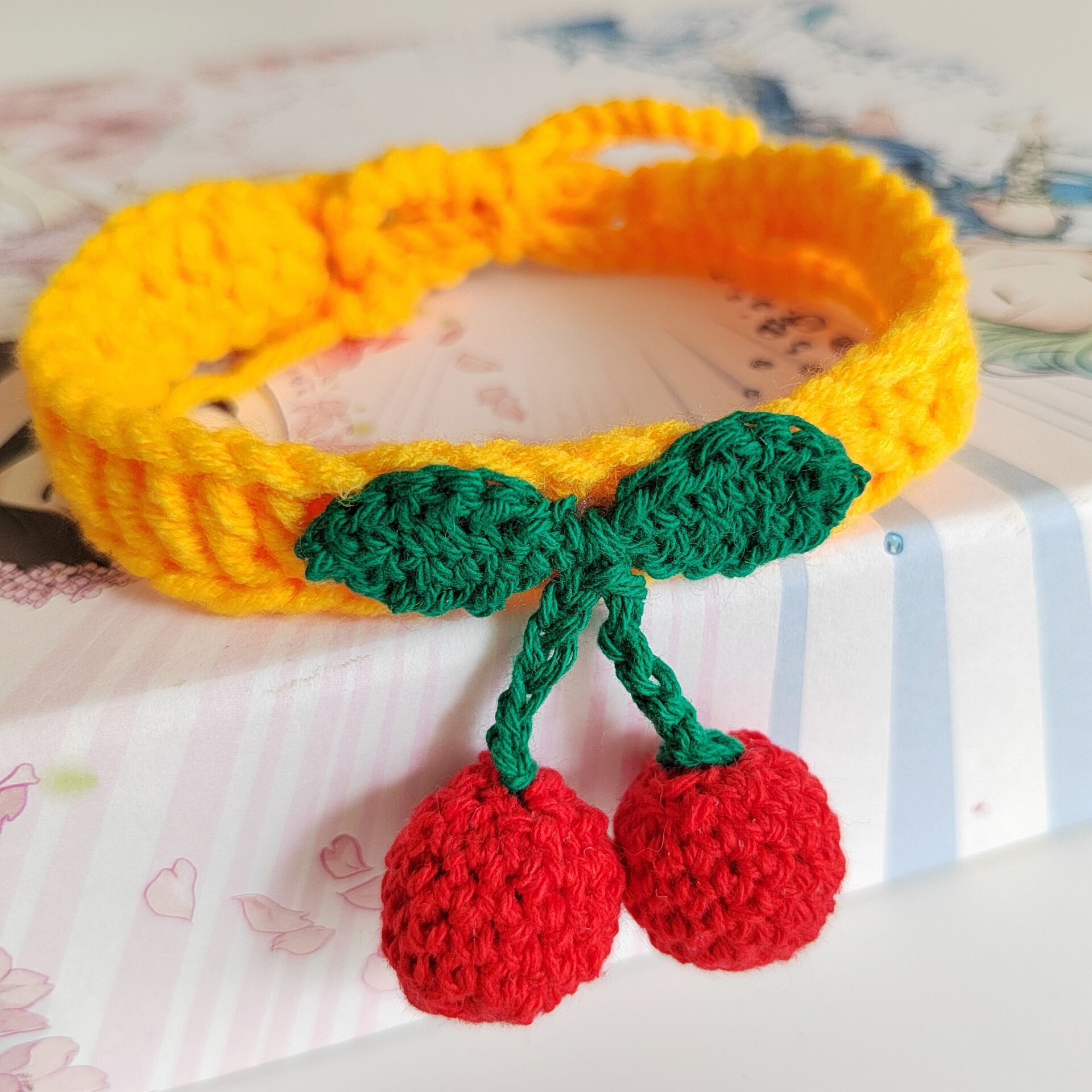 KFX-5775549 Handmade Knitted Wool Cat Collar in Fruit Patterns - Free Size, 60cm Length, Four Seasons Use