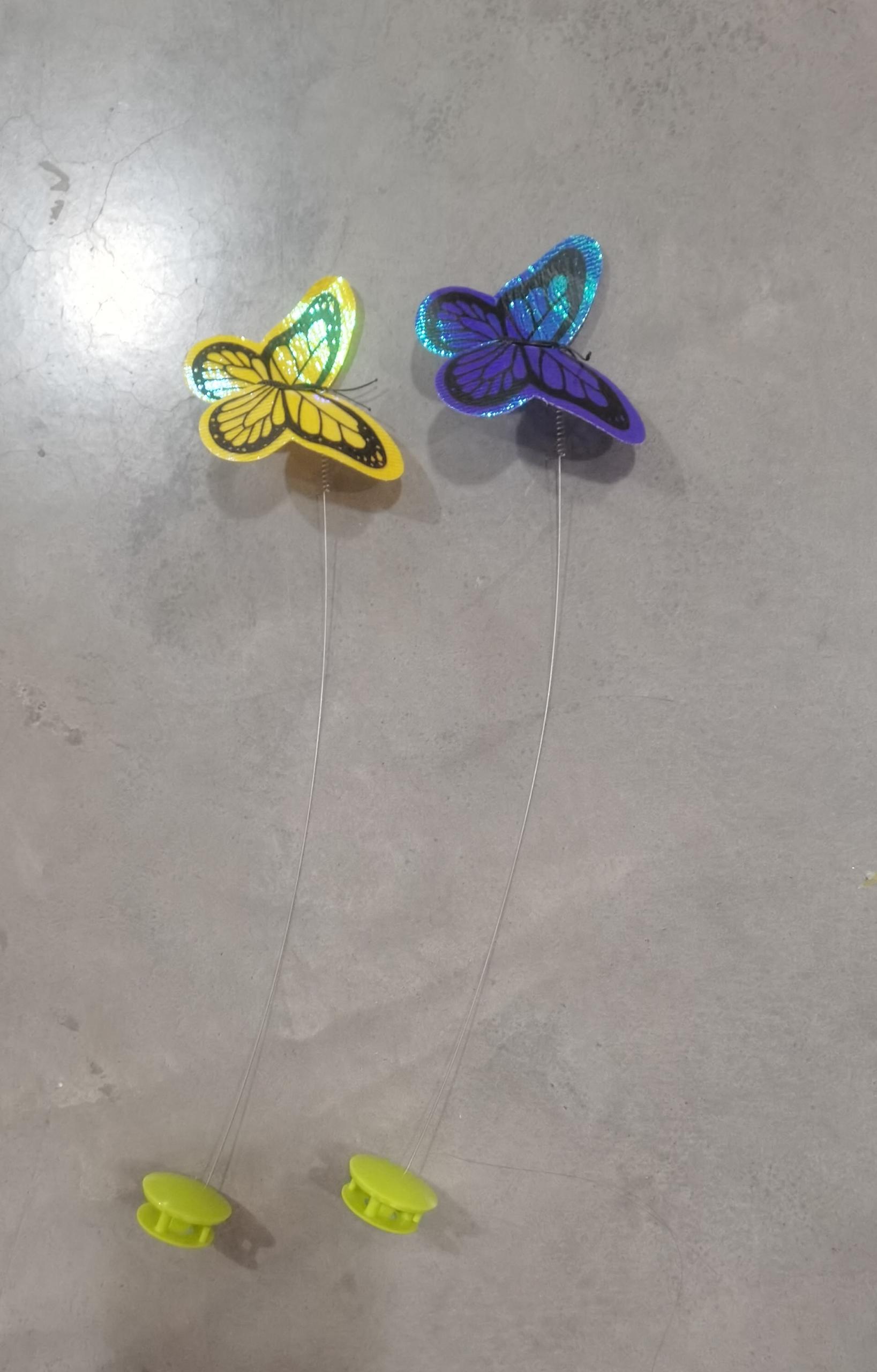 KFX-5811517 Interactive 360-Degree Butterfly Cat Toy with Two Replacement Butterflies for Healthy Playtime
