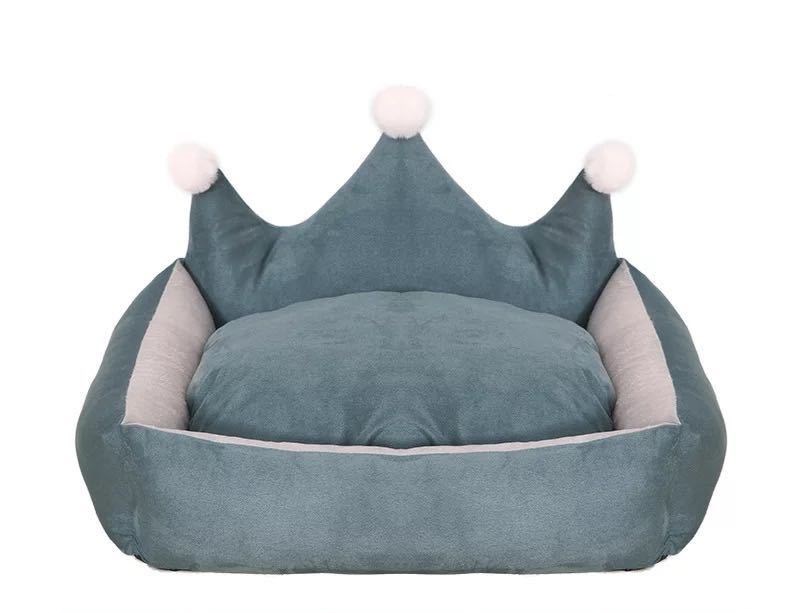 KFX-5909053 Scratch Resistant Crown Nest Dog Bed – Soft Suede & Crystal Velvet, Available in Multiple Sizes S-XL