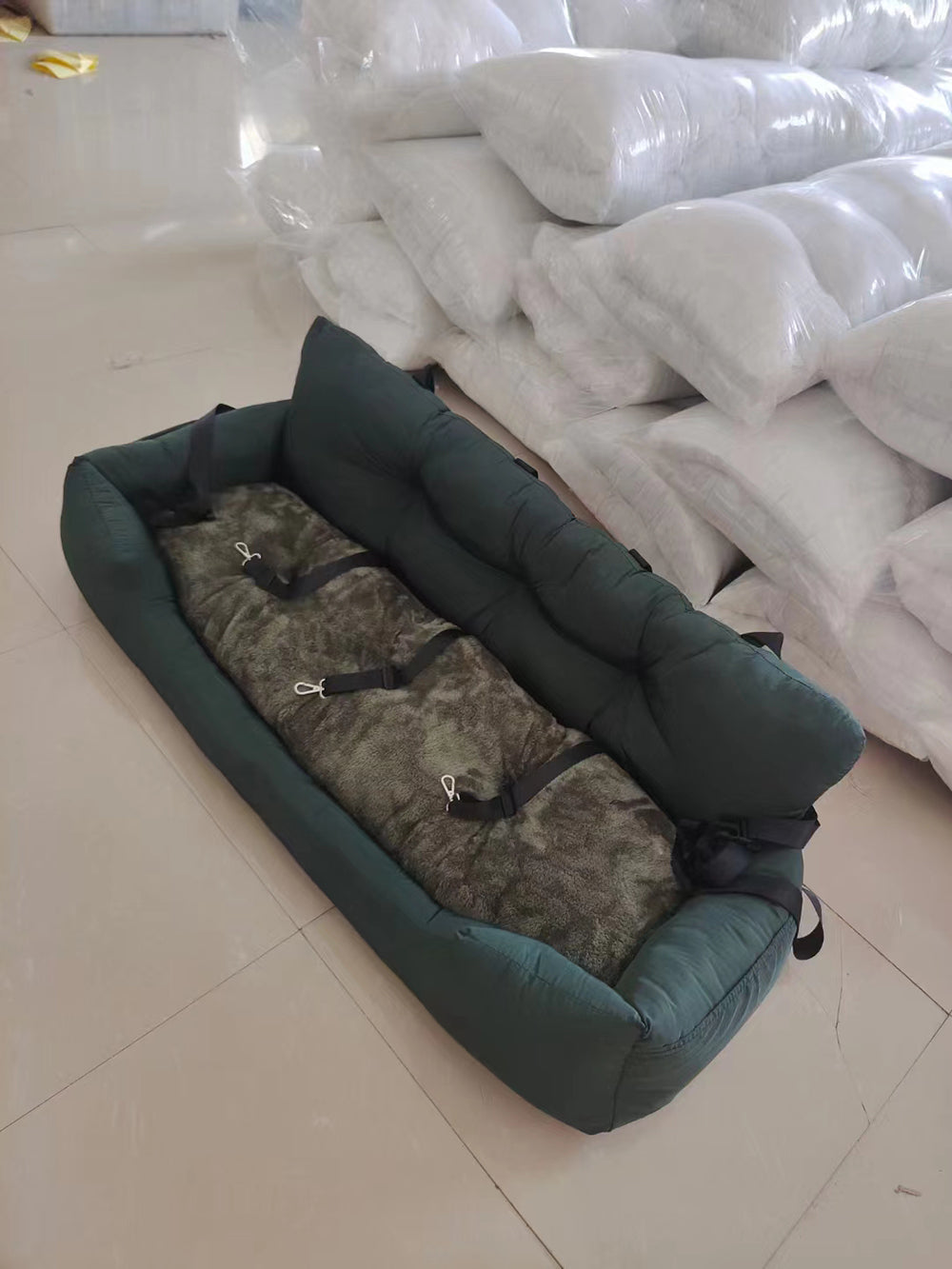 KFX-5938237 Waterproof Dog Kennel Car Mat for Outdoor Travel - Available in Gray, Dark Green, and Blue