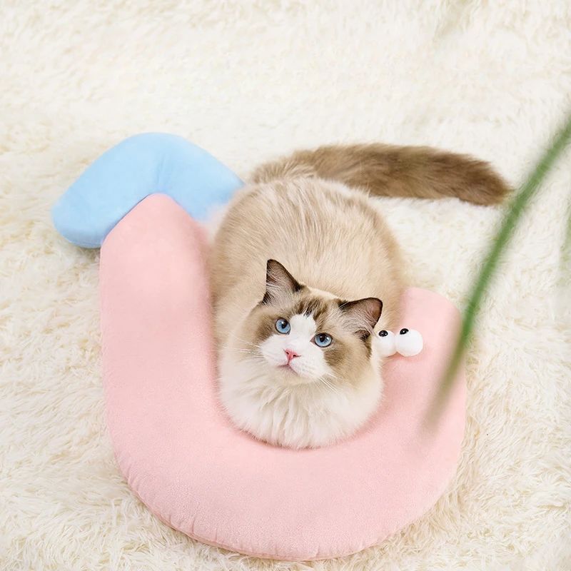 KFX-5979965 Cat Eye Pillow Pet Neck Support Pillow for Dogs and Cats - Ideal for All Seasons