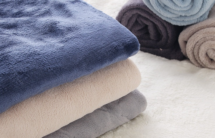 KFX-5998397 Cozy Pet Blanket Quilt for Dogs and Cats - Large & Small Sizes Available