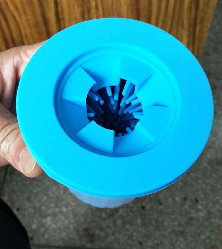 KFX-5999421 Silicone Dog Paw Washer Cup with Soft Bristles - Easy to Clean and Non-Toxic Material