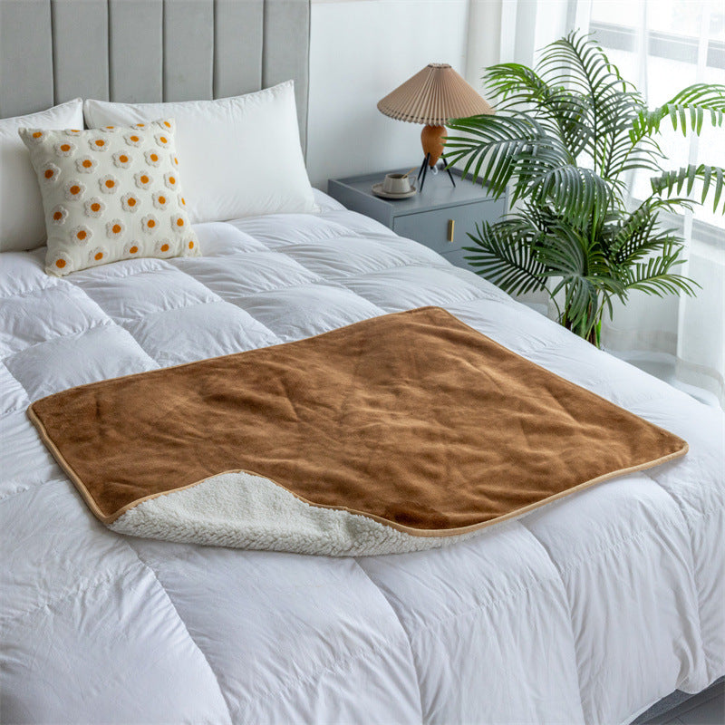 KFX-6018877 Waterproof Lambswool Pet Blanket - Available in Gray, Navy Blue, Camel, and Brown (75x100cm, 150x127cm)
