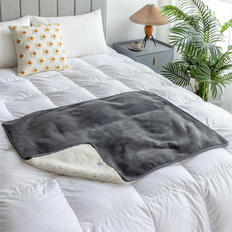 KFX-6018877 Waterproof Lambswool Pet Blanket - Available in Gray, Navy Blue, Camel, and Brown (75x100cm, 150x127cm)