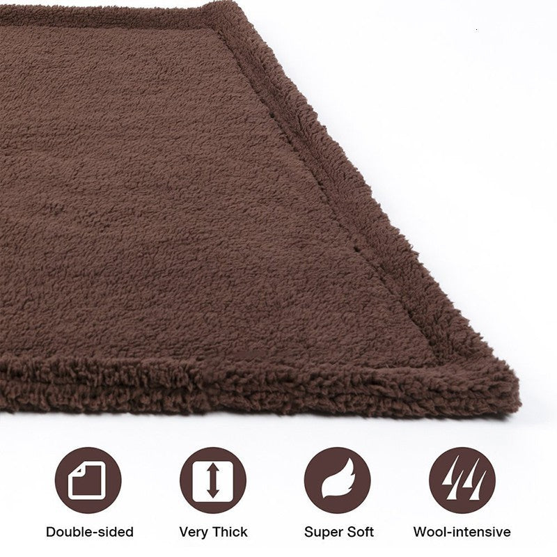 KFX-6096701 Cozy Plush Pet Blanket for Dogs and Cats - Various Sizes Available