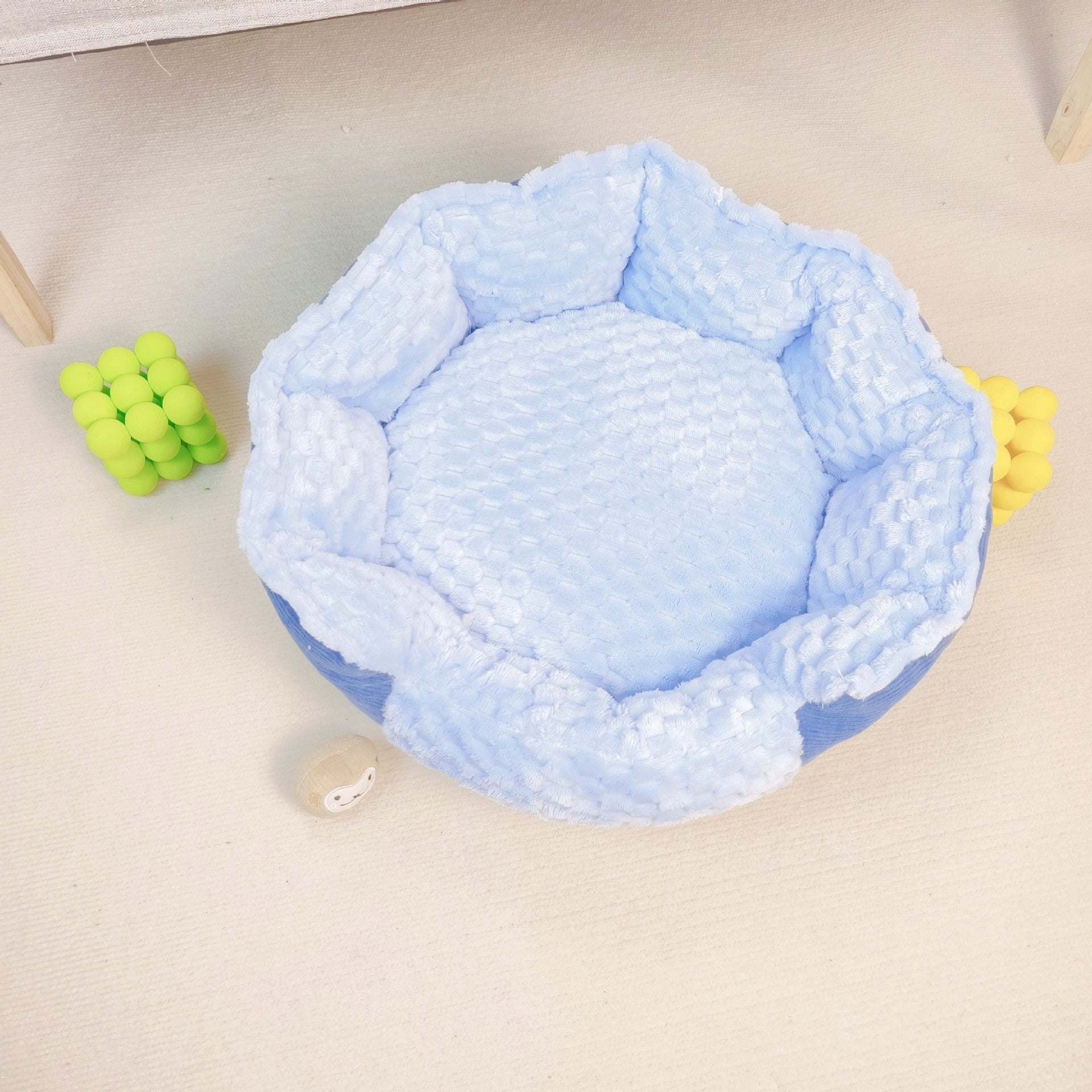 KFX-6117181 Thermal Multi-Color Cat Bed - 50cm Diameter in Macaron Shades