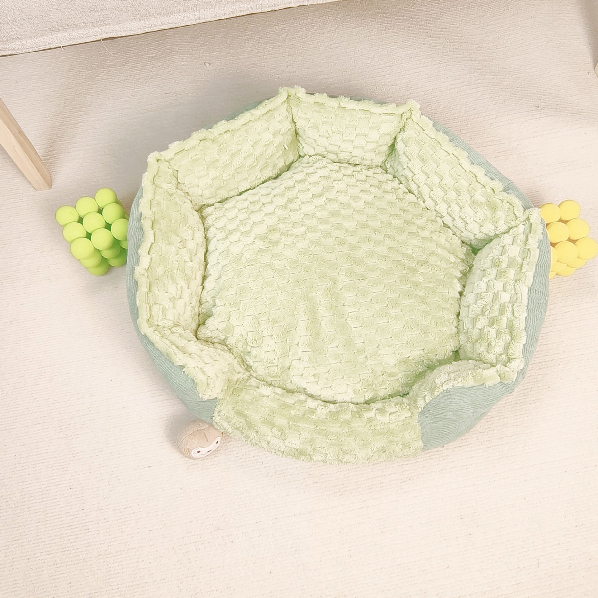 KFX-6117181 Thermal Multi-Color Cat Bed - 50cm Diameter in Macaron Shades