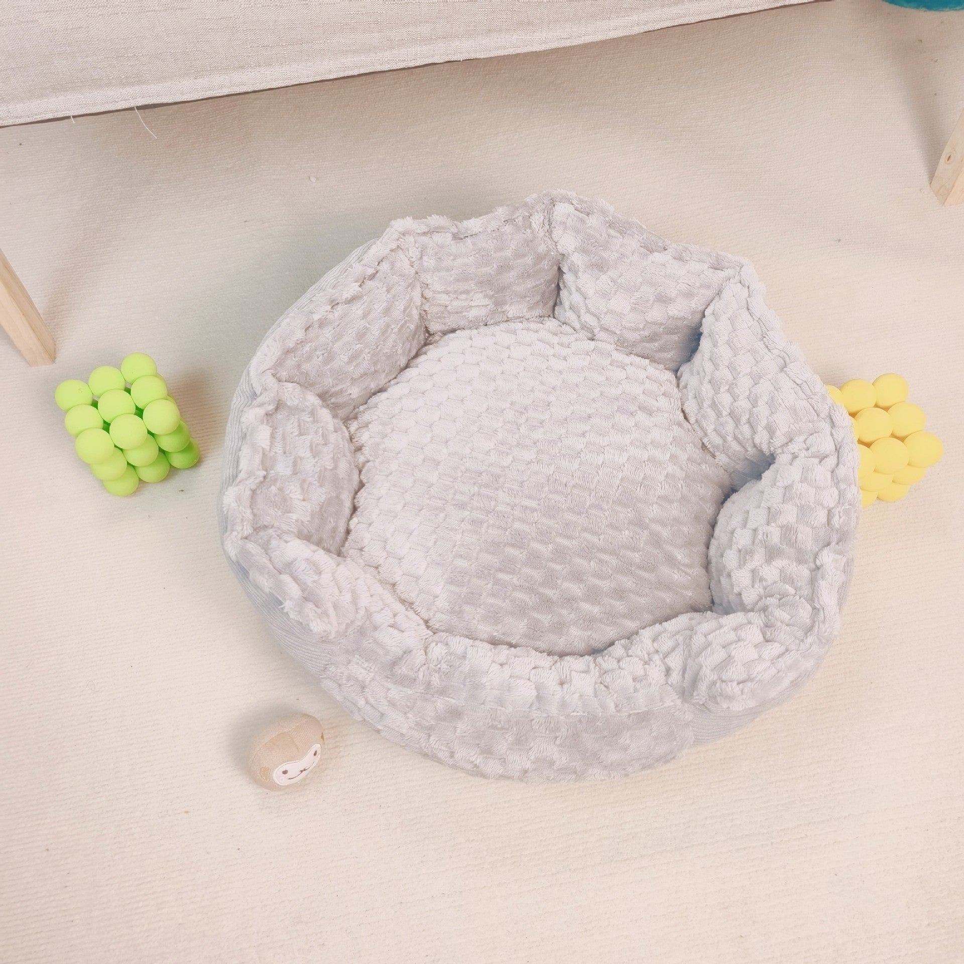 KFX-6117181 Thermal Multi-Color Cat Bed - 50cm Diameter in Macaron Shades