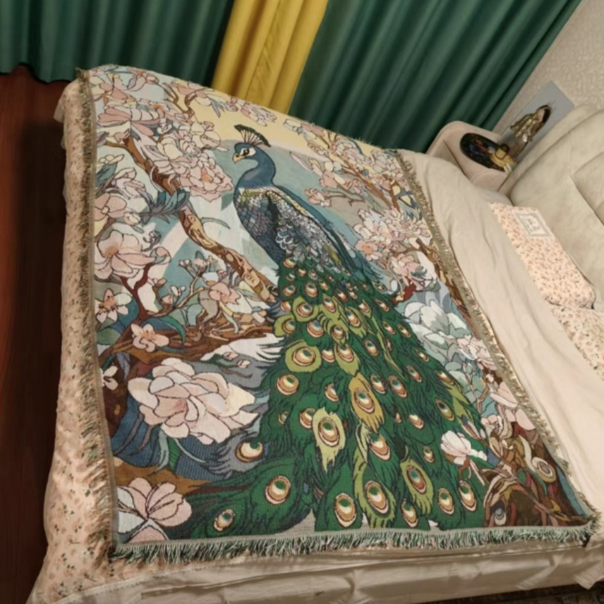 KFX-6195005 Nordic Style Leisure Blanket in Blue Peacock and Green Peacock – Soft Polyester, Multiple Sizes Available