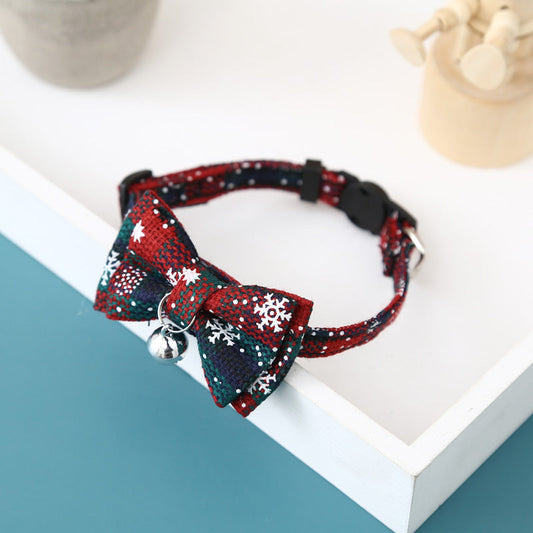 KFX-6223165 Christmas Snowflake Plaid Bow Bell Cat Collar in Red and Green, Adjustable 22.5-27.5cm