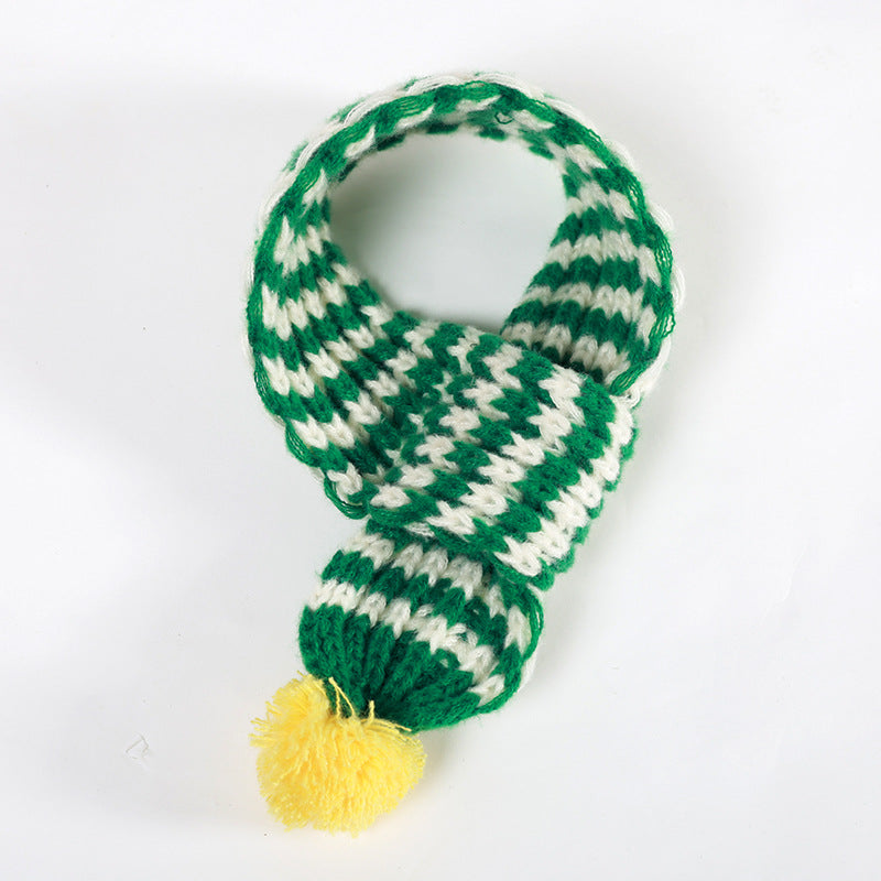 KFX-6275773 Winter Pet Scarf in Red, Green, and Gray - Warm Polyester Accessory for Puppies