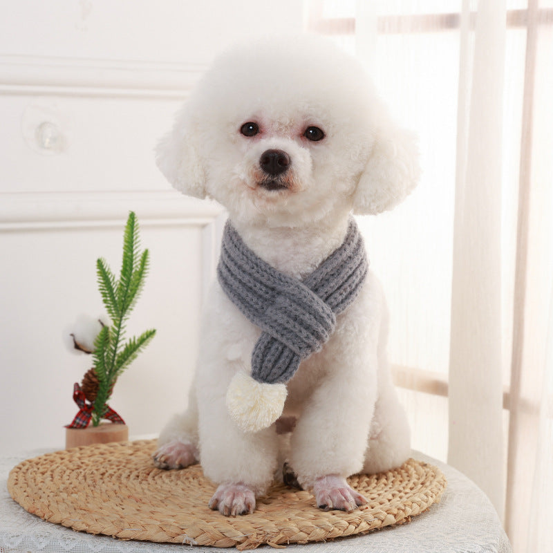 KFX-6275773 Winter Pet Scarf in Red, Green, and Gray - Warm Polyester Accessory for Puppies