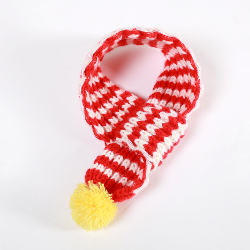 KFX-6275773 Winter Pet Scarf in Red, Green, and Gray - Warm Polyester Accessory for Puppies