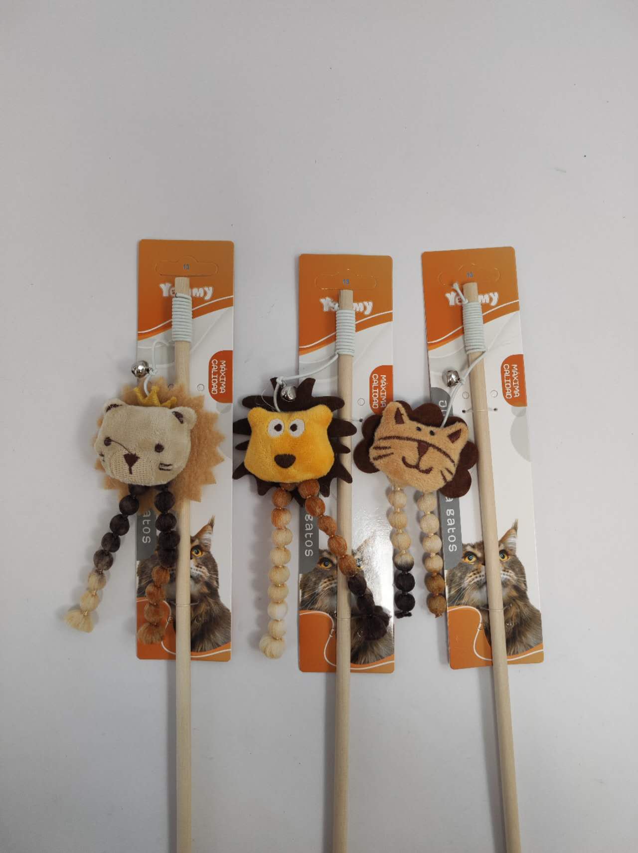 KFX-6357053 Playful Lion Cat Teaser Wand for Interactive Pet Play