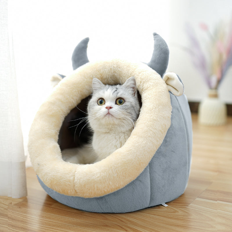KFX-6379325 Enclosed Cat House Villa with Soft Bed for Pets (M, L, XL Size Options)