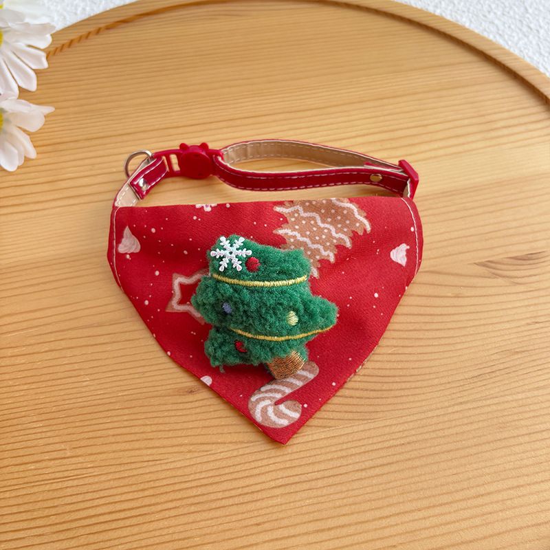 KFX-6500797 Festive Red Christmas Bandana for Pets with Santa and Tree Design, Adjustable Collar for Cats and Small to Medium Dogs