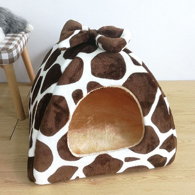 KFX-6520125 Enclosed Warm Yurt for Small Pets - Dual-Purpose Cat and Dog Nest