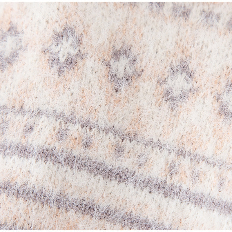 KFX-6580413 Warm and Stylish Diamond-shaped Sweater for Small and Medium Dogs in Soft Material