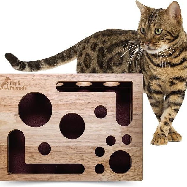 KFX-6594621 Solid Wood Square Maze Cat Toy for Interactive Play and Enrichment