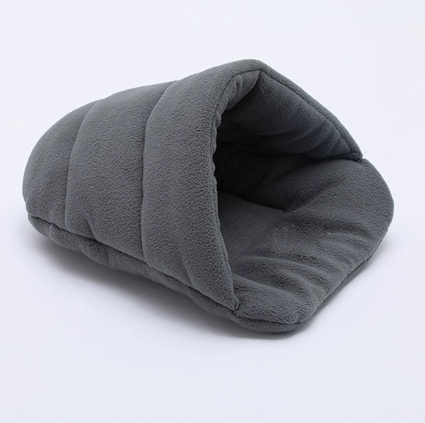 KFX-6602941 Cute Cat Sleeping Bag for Small Pets - Teddy, Guinea Pig, and Hamster - Four Seasons Nest in Various Colors
