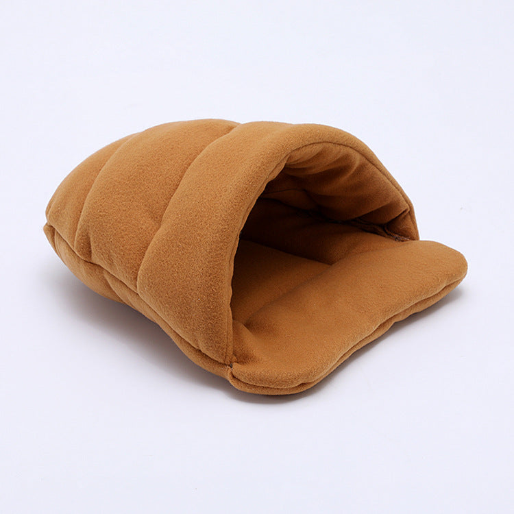 KFX-6602941 Cute Cat Sleeping Bag for Small Pets - Teddy, Guinea Pig, and Hamster - Four Seasons Nest in Various Colors