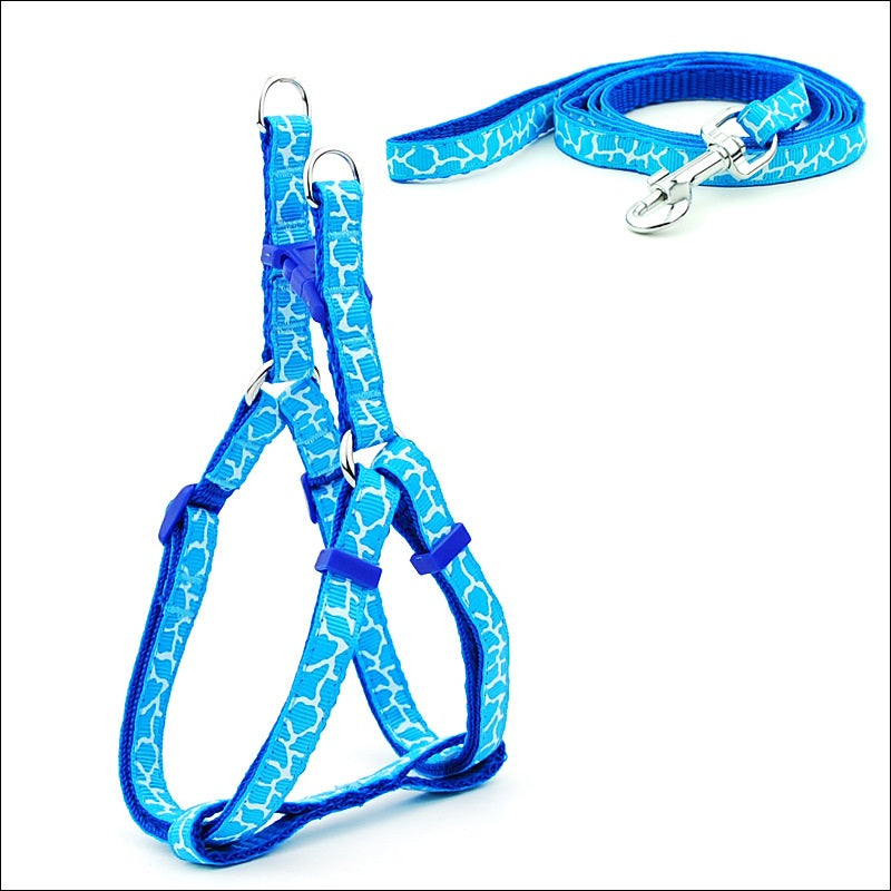 KFX-6629181 Adjustable Cat and Dog Leash with Chest Strap, Durable PP Material