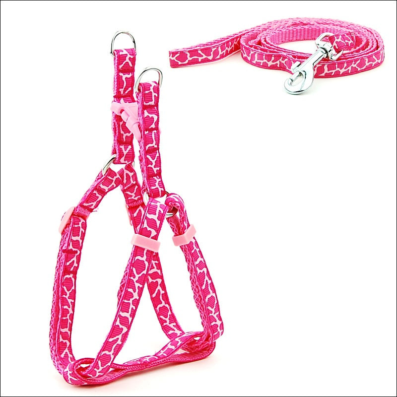 KFX-6629181 Adjustable Cat and Dog Leash with Chest Strap, Durable PP Material
